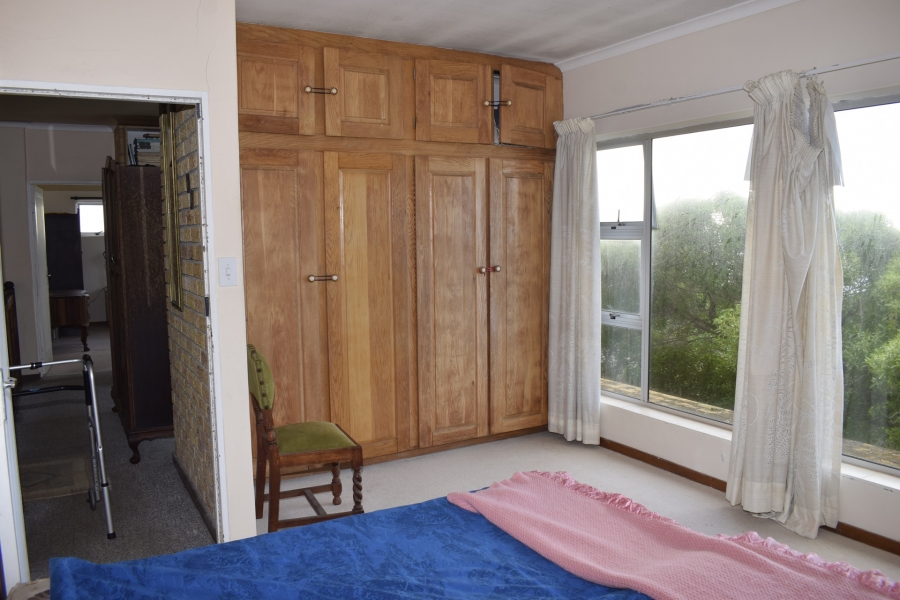 2 Bedroom Property for Sale in Struisbaai Western Cape
